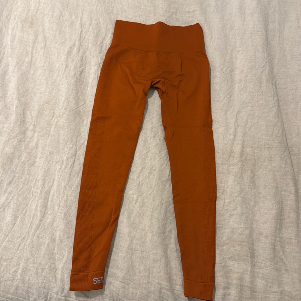 SET ACTIVE BURNT ORANGE LEGGINGS